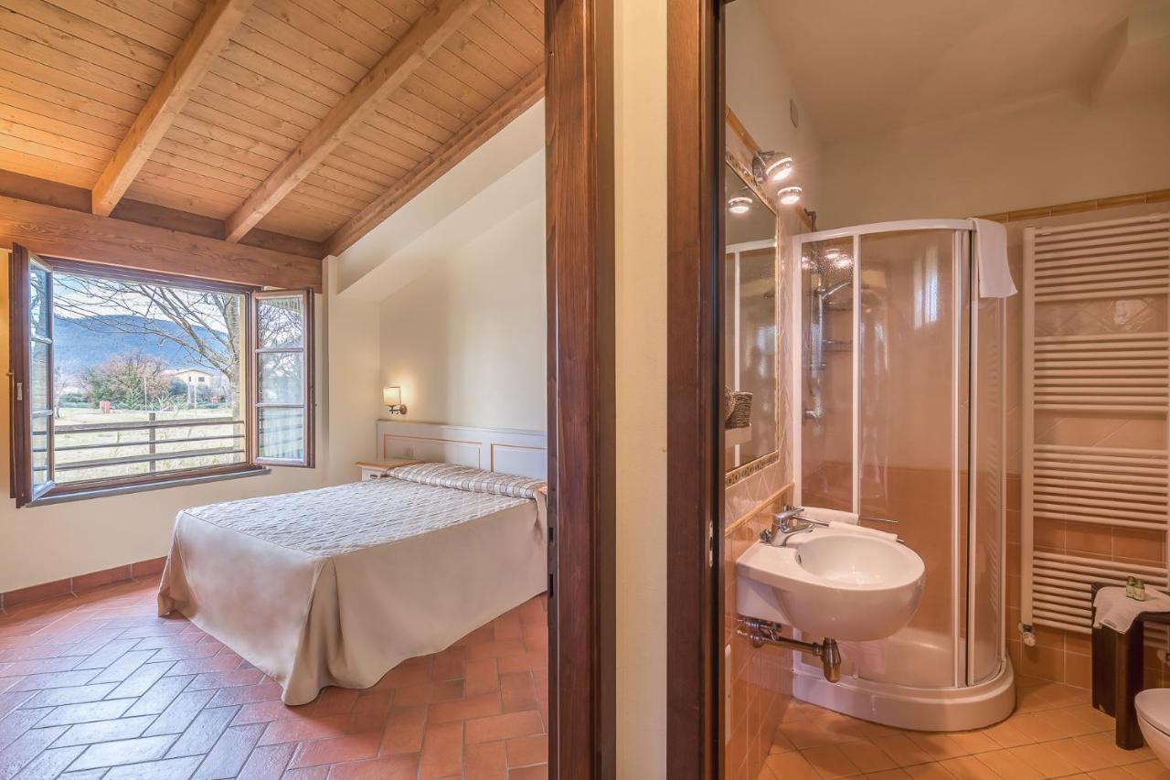 Antico Casale Guest House Sarzana Bagian luar foto