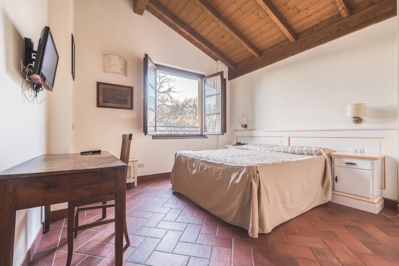 Antico Casale Guest House Sarzana Bagian luar foto