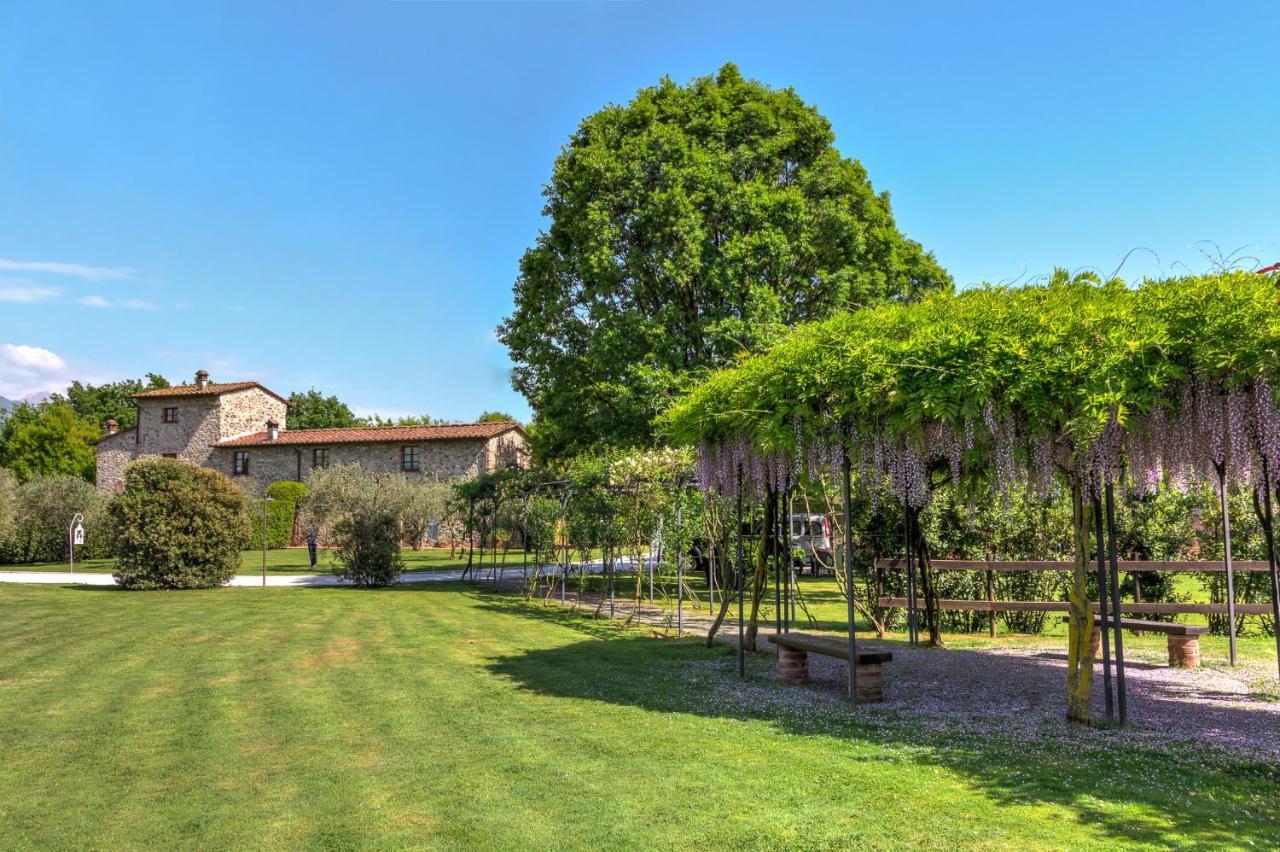 Antico Casale Guest House Sarzana Bagian luar foto